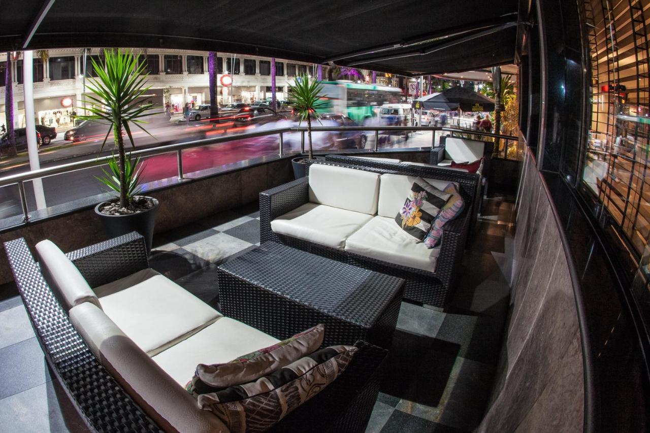 Parque Balneario Hotel Santos By Castelo Itaipava Екстер'єр фото The balcony of a suite at the hotel
