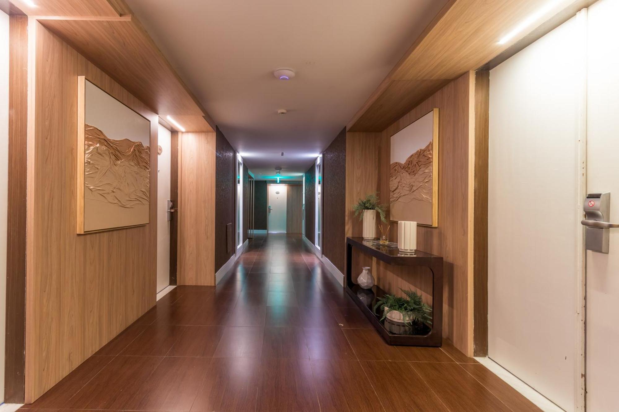 Parque Balneario Hotel Santos By Castelo Itaipava Екстер'єр фото A corridor at the hotel
